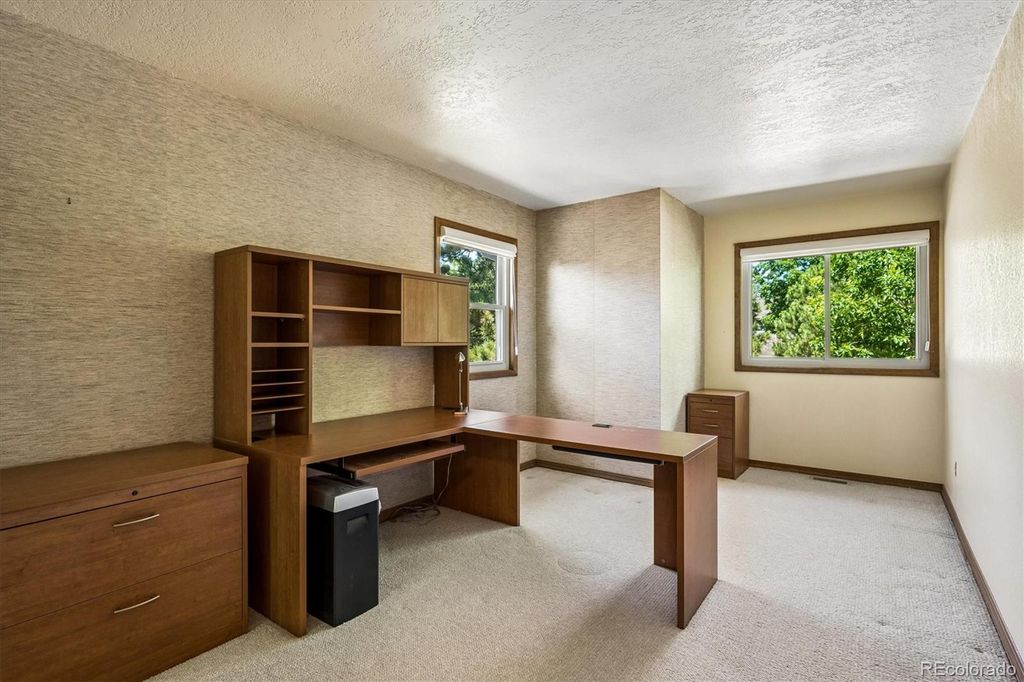 Image 29 of property listing at 22 Pinyon Pine Road, Littleton, CO 80127