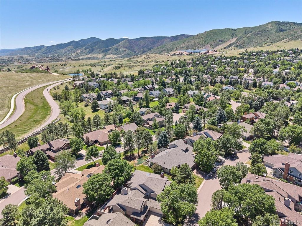 Image 39 of property listing at 22 Pinyon Pine Road, Littleton, CO 80127
