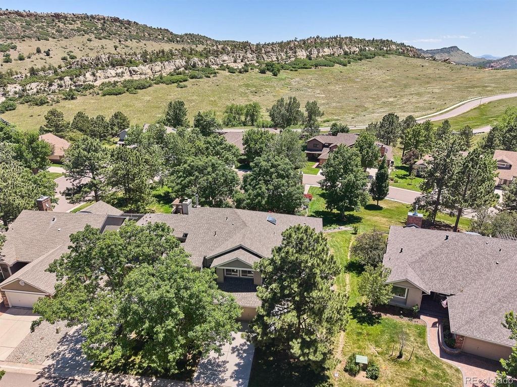 Image 40 of property listing at 22 Pinyon Pine Road, Littleton, CO 80127