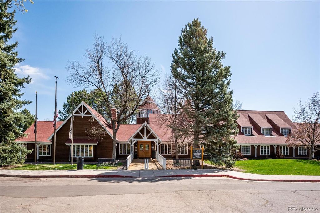 Image 45 of property listing at 22 Pinyon Pine Road, Littleton, CO 80127