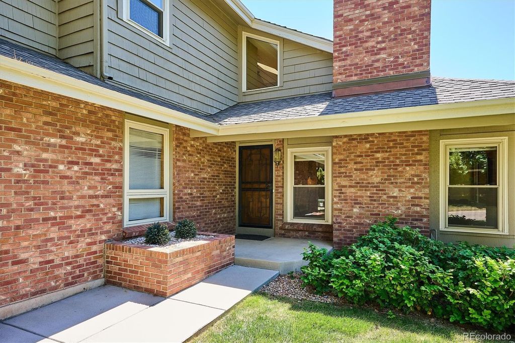 Image 50 of property listing at 22 Pinyon Pine Road, Littleton, CO 80127