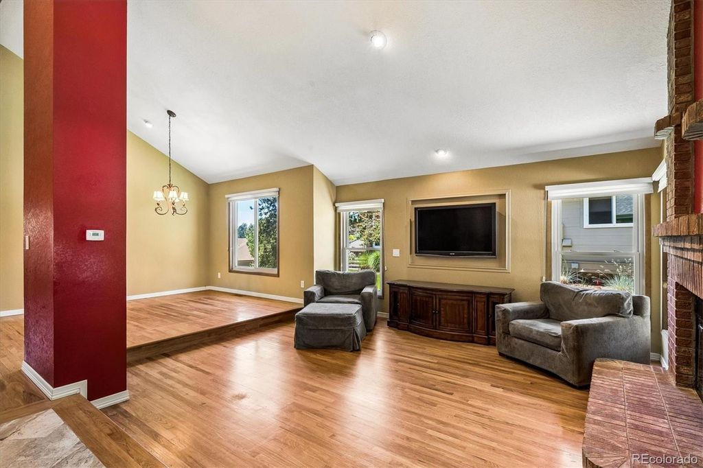 Image 7 of property listing at 22 Pinyon Pine Road, Littleton, CO 80127