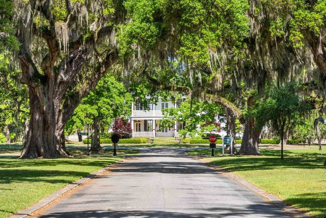 62 Makepeace Pl., Pawleys Island, SC 29585