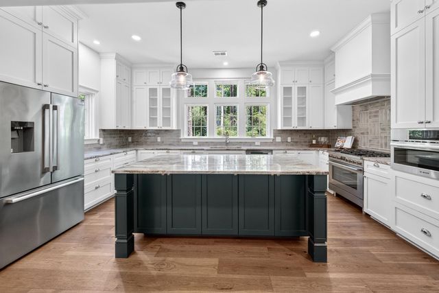 62 Makepeace Pl., Pawleys Island, SC 29585