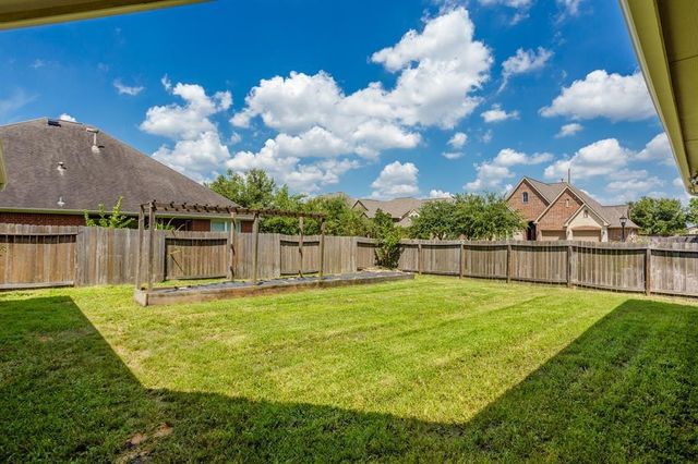 3002 Birch Landing Court, Pearland, TX 77584