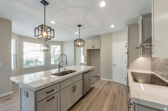 3154 W 10000 S, South Jordan, UT 84095