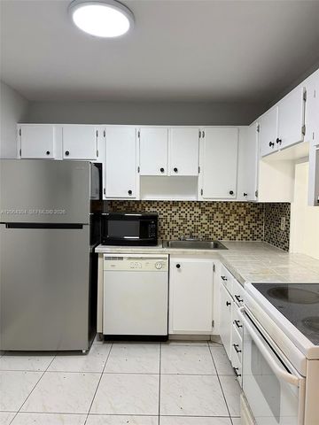 1817 S Ocean Dr 824, Hallandale Beach, FL 33009