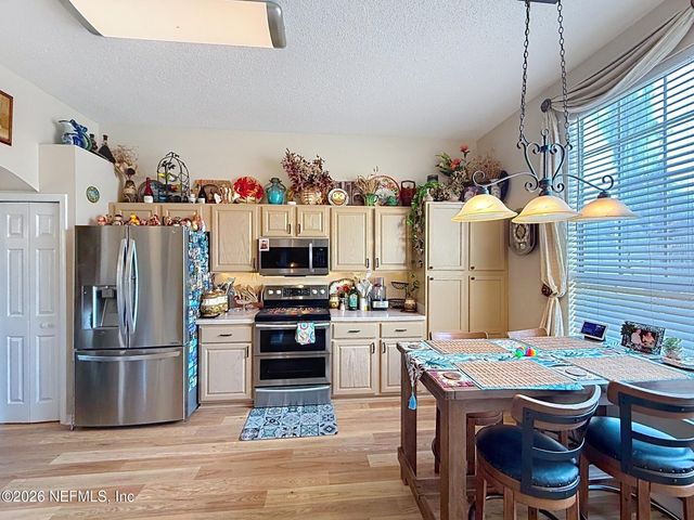 12062 SAVERIO Lane, Jacksonville, FL 32225