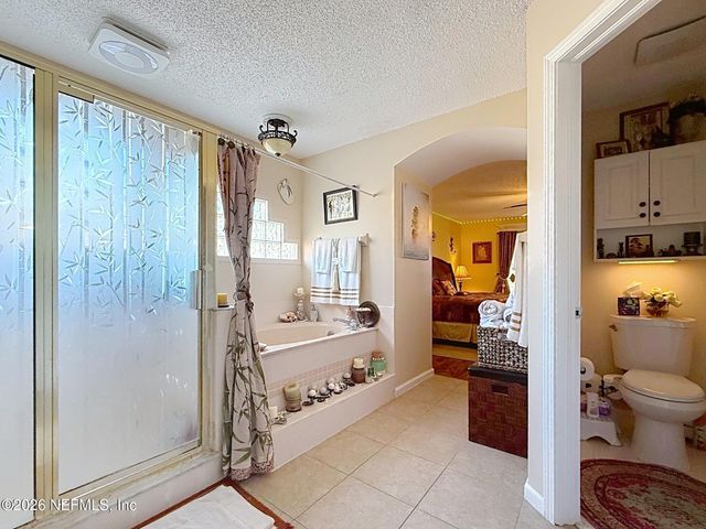 12062 SAVERIO Lane, Jacksonville, FL 32225