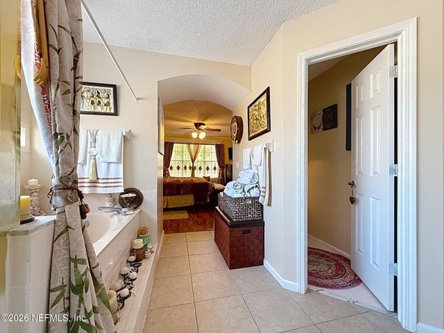 12062 SAVERIO Lane, Jacksonville, FL 32225