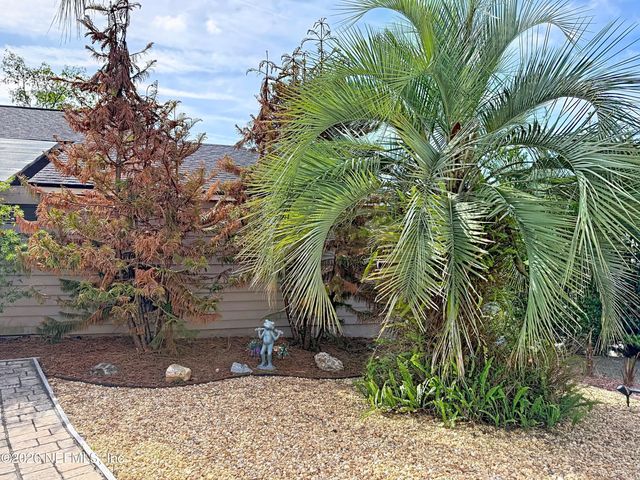 12062 SAVERIO Lane, Jacksonville, FL 32225