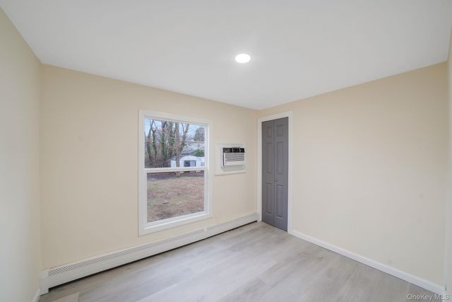 20 Matsunaye Drive, Medford, NY 11763