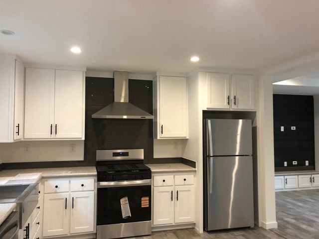 18 Madison Drive, Hampstead, NH 03841