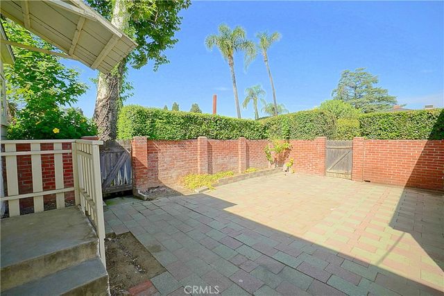 4285 Oakwood Place, Riverside, CA 92506