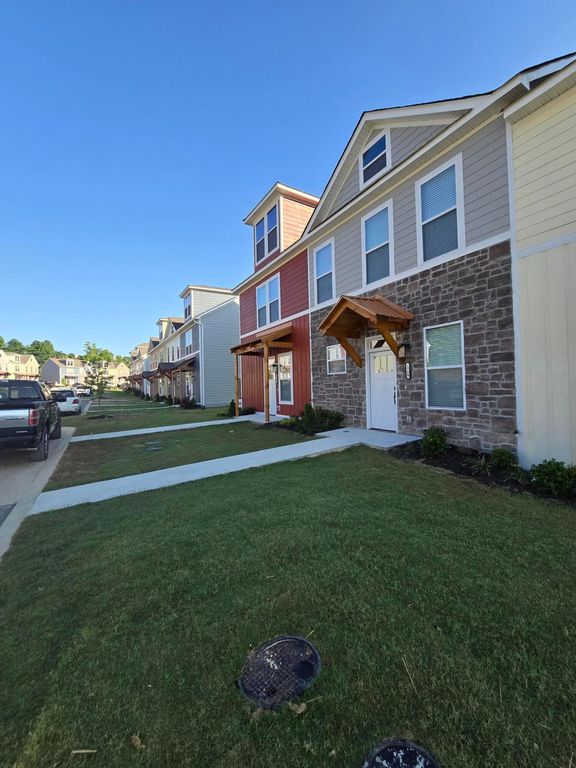 18081806 1804,1802 Arbor Hills Drive, Cleveland, TN 37323