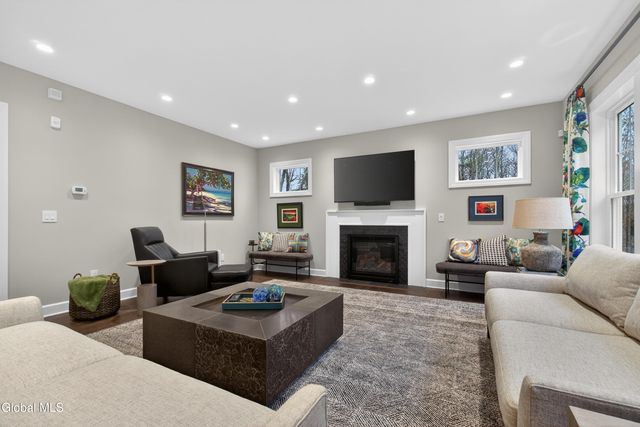 10 Jennifer Lane, Milton, NY 12020