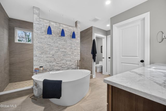 10 Jennifer Lane, Milton, NY 12020