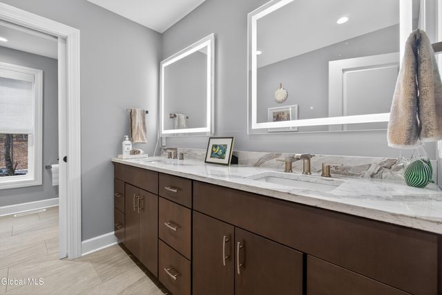 10 Jennifer Lane, Milton, NY 12020