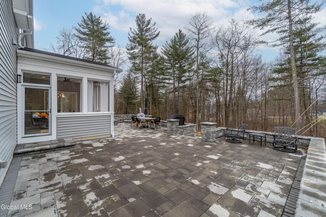 10 Jennifer Lane, Milton, NY 12020