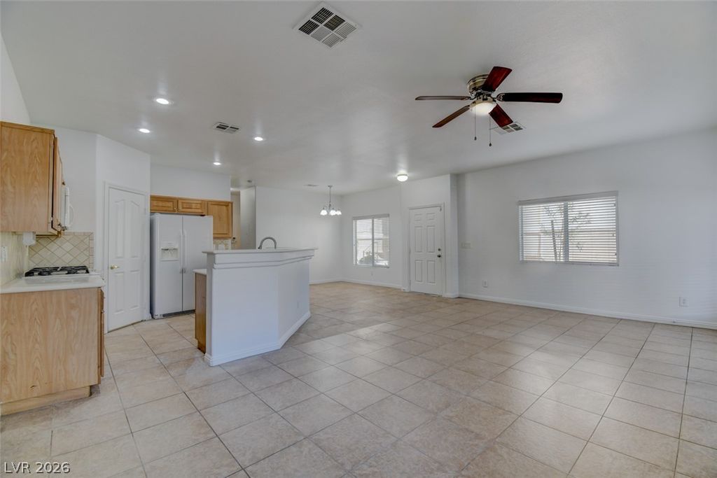 8758 Tom Noon Avenue 103, Las Vegas, NV 89178 — photo 4