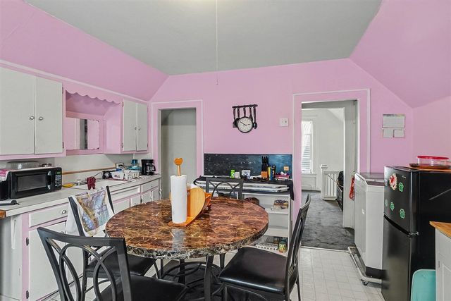 41 E 14th Street, Holland, MI 49423