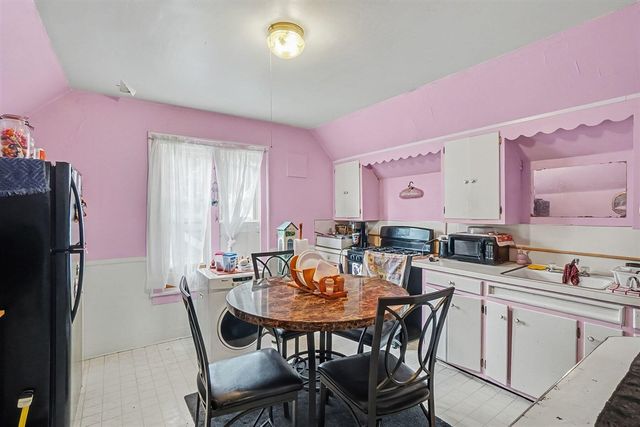 41 E 14th Street, Holland, MI 49423