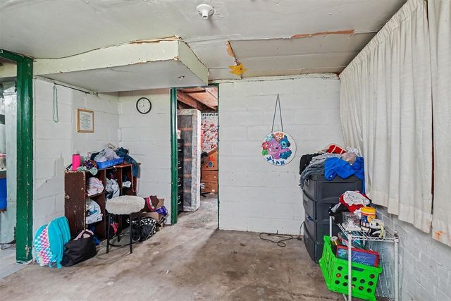 41 E 14th Street, Holland, MI 49423