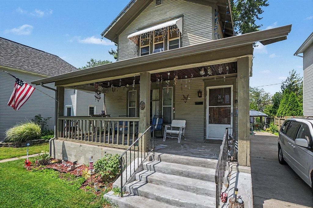 41 E 14th Street, Holland, MI 49423