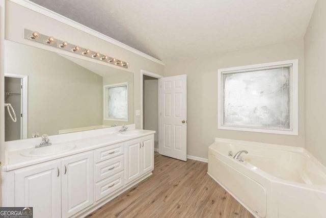 2725 Lenora Springs Drive, Snellville, GA 30039