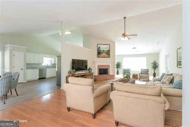 2725 Lenora Springs Drive, Snellville, GA 30039