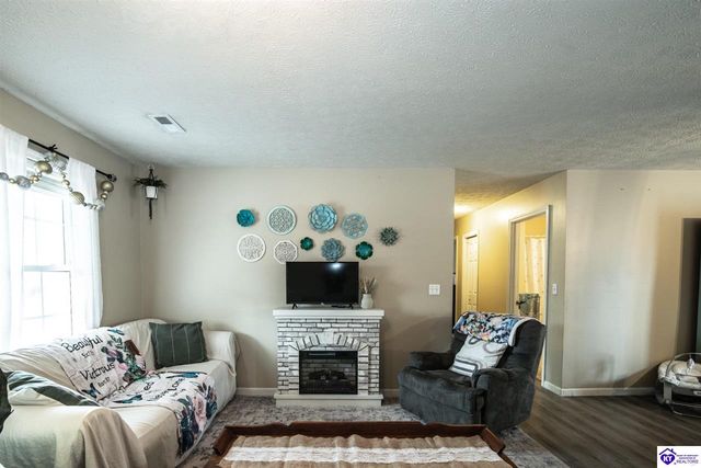 103 Fiddlers Ridge Road, Vine Grove, KY 40175