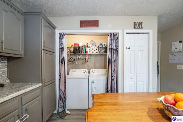 103 Fiddlers Ridge Road, Vine Grove, KY 40175