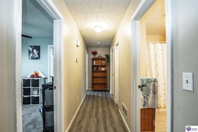 103 Fiddlers Ridge Road, Vine Grove, KY 40175