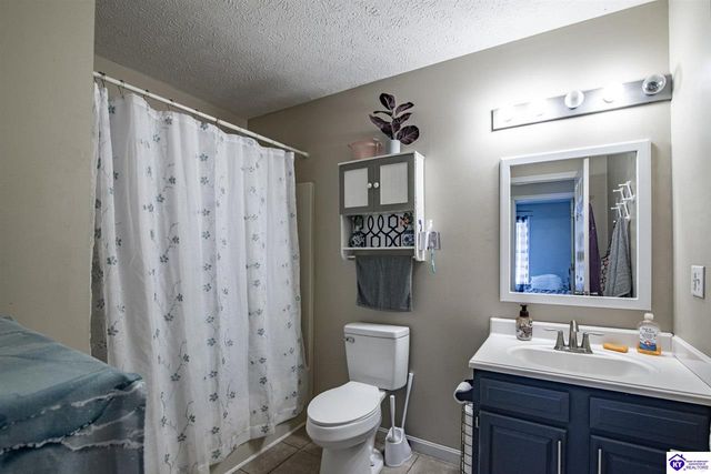 103 Fiddlers Ridge Road, Vine Grove, KY 40175