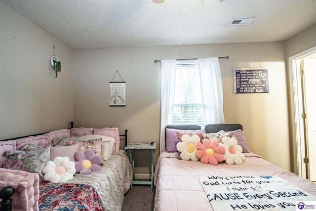 103 Fiddlers Ridge Road, Vine Grove, KY 40175