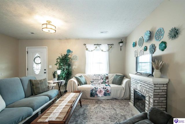 103 Fiddlers Ridge Road, Vine Grove, KY 40175