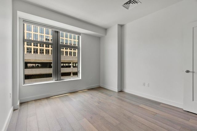 375 Canal St 703R, Somerville, MA 02145