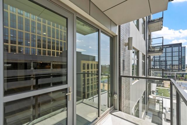 375 Canal St 703R, Somerville, MA 02145