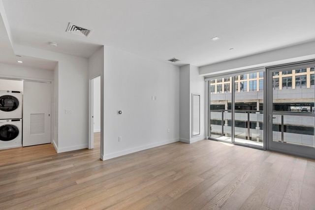 375 Canal St 703R, Somerville, MA 02145