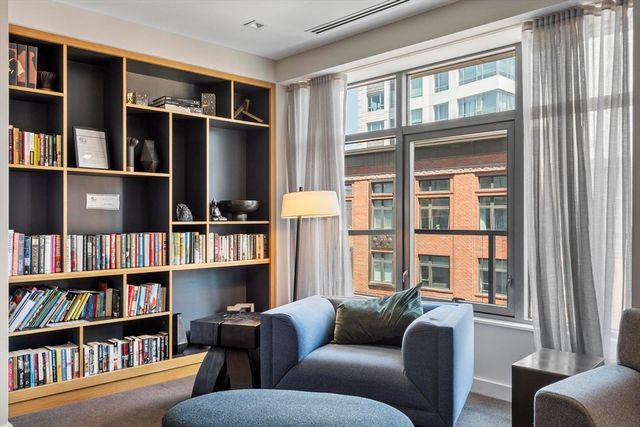 375 Canal St 703R, Somerville, MA 02145
