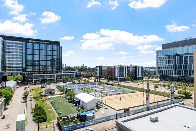 375 Canal St 703R, Somerville, MA 02145