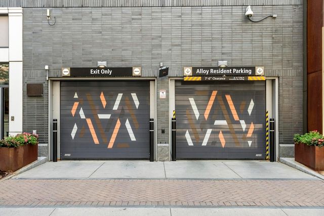 375 Canal St 703R, Somerville, MA 02145