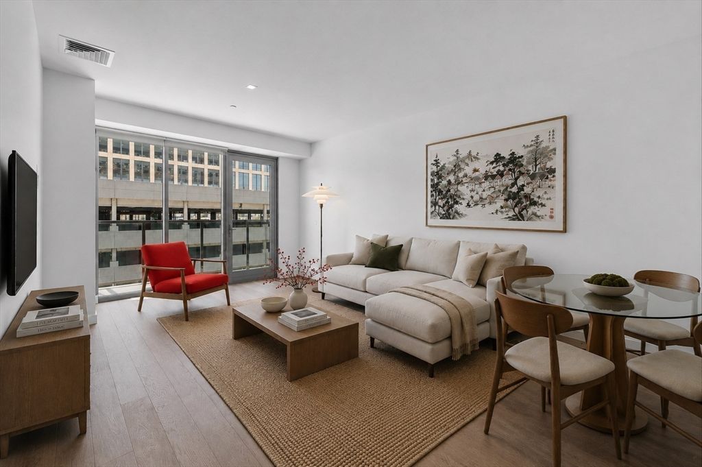 375 Canal St 703R, Somerville, MA 02145