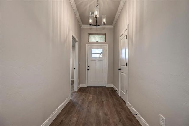 545 N Fox Way Street, Mustang, OK 73064