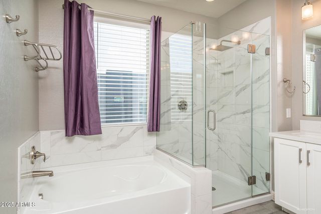 1977 W Kinfield Trail, Phoenix, AZ 85085