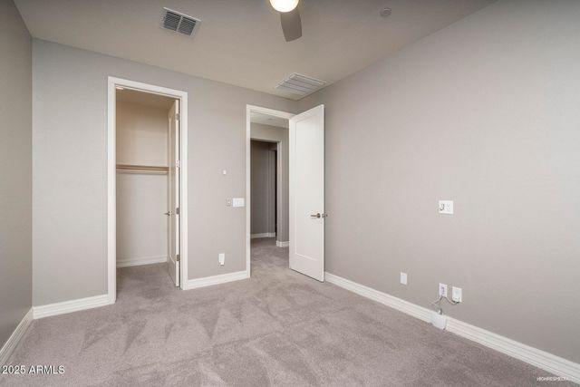 1977 W Kinfield Trail, Phoenix, AZ 85085