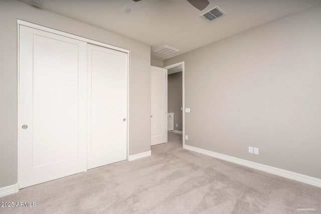 1977 W Kinfield Trail, Phoenix, AZ 85085
