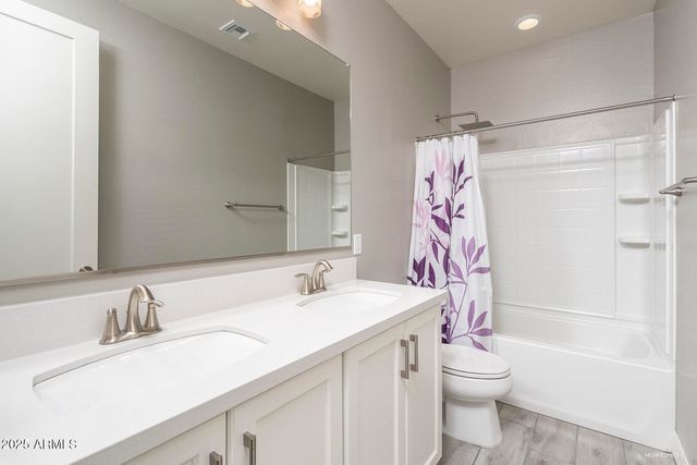 1977 W Kinfield Trail, Phoenix, AZ 85085