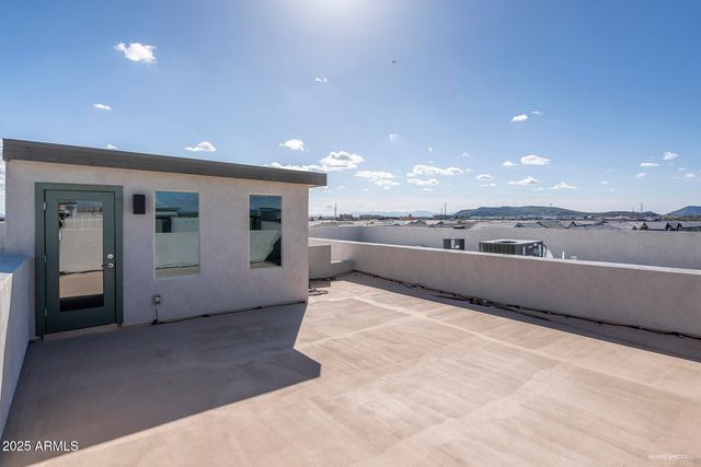 1977 W Kinfield Trail, Phoenix, AZ 85085