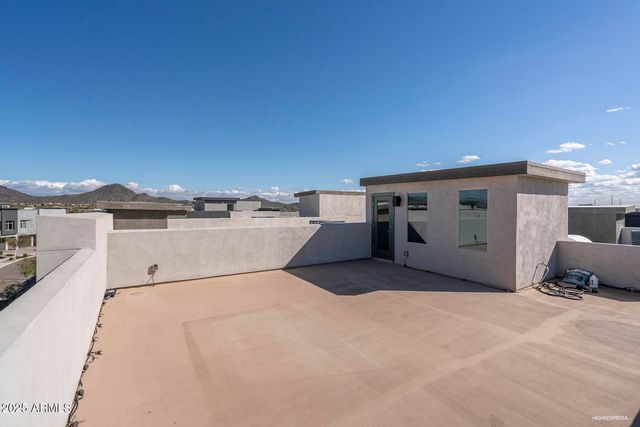 1977 W Kinfield Trail, Phoenix, AZ 85085